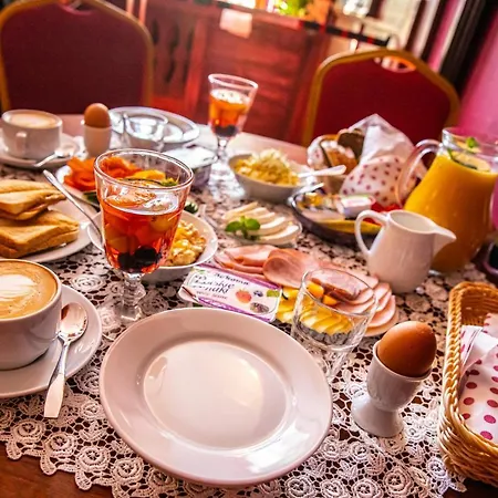Lodzki Palacyk - Pokoje Palacowe Aparthotel