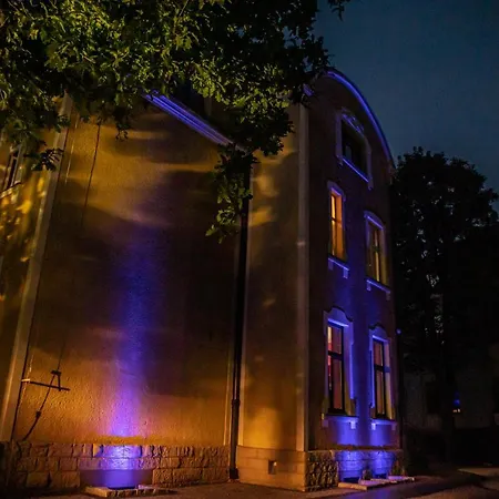 Hotel apartamentowy łódzki Pałacyk - Pokoje Pałacowe Łódź