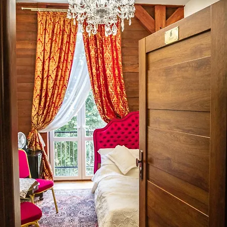 Hotel apartamentowy łódzki Pałacyk - Pokoje Pałacowe Łódź